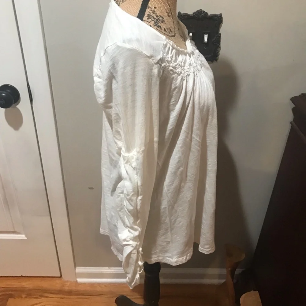 🌸FREE PEOPLE White Cotton Top